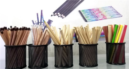中網(wǎng)市場發(fā)布:開化縣華偉文教用品生產(chǎn)"西湖牌"學(xué)生筆、木工筆、兒童筆
